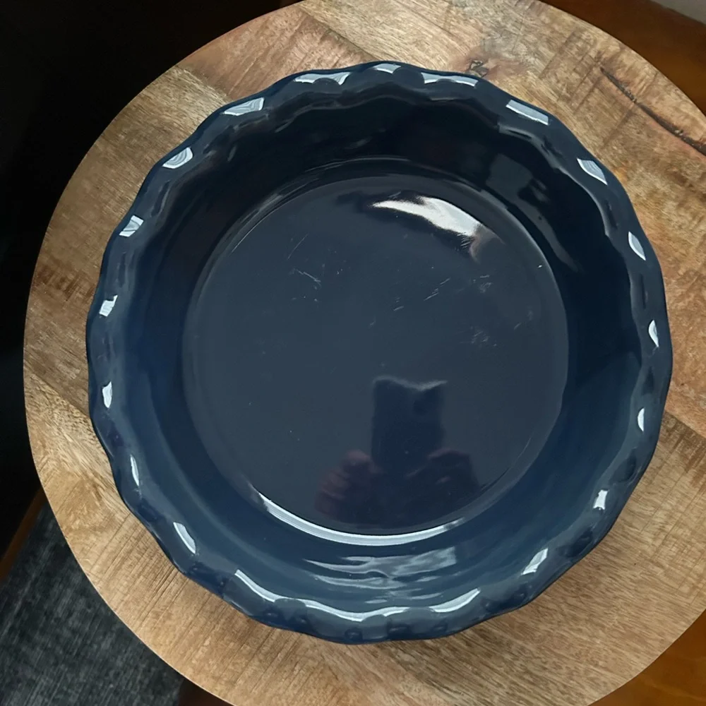 Emile Henry French Ruffled Vintage Pie Dish Navy Blue William Sonoma